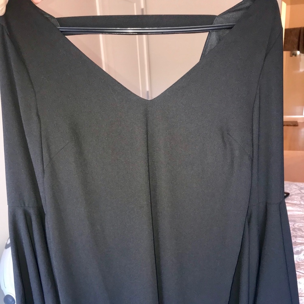 Dress - Picture 3 of 4